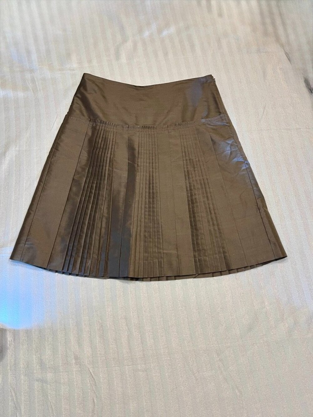 LOFT Chocolate Brown 100% Silk Pleated Skirt Y2K Vintage Dark Academia Size 6